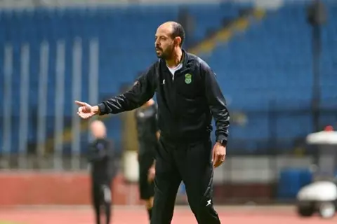 قبل تدريب الأهلي.. ماذا فعل النحاس في المباراة الأولى مع 7 أندية؟